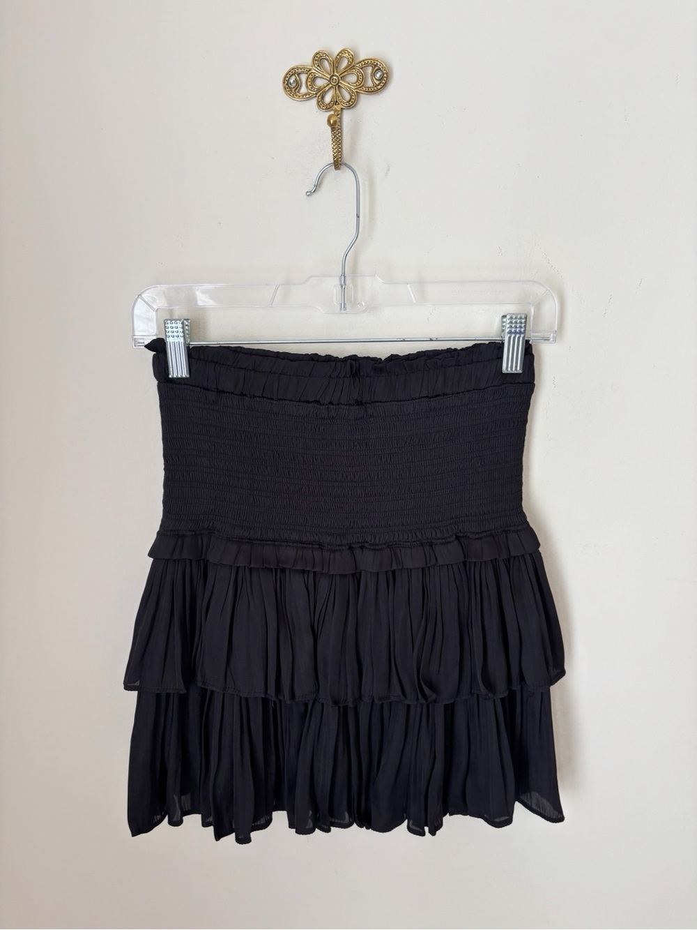 Reset by Jane Black Satin Smocked Ruffle Amore Mini Skirt Medium